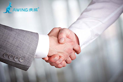 斷橋鋁門(mén)窗廠(chǎng)家重點(diǎn)放在養(yǎng)商上才能合作共贏